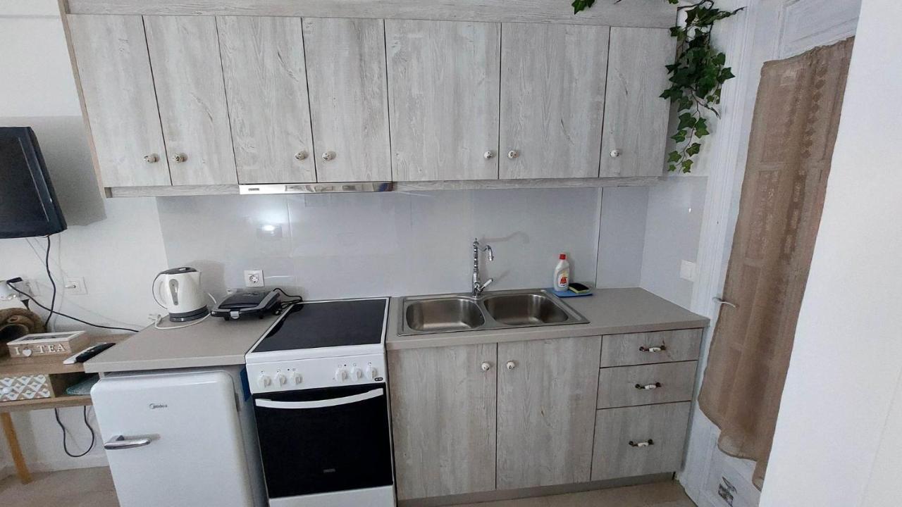 Nias Studio Apartment เปรามา ภายนอก รูปภาพ