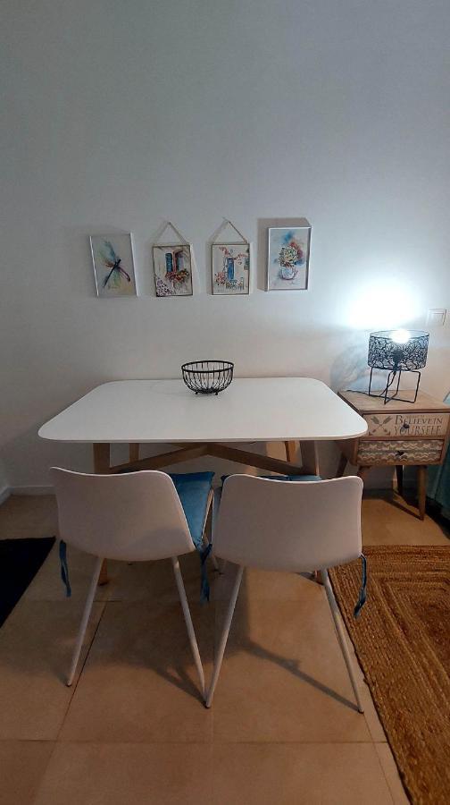 Nias Studio Apartment เปรามา ภายนอก รูปภาพ