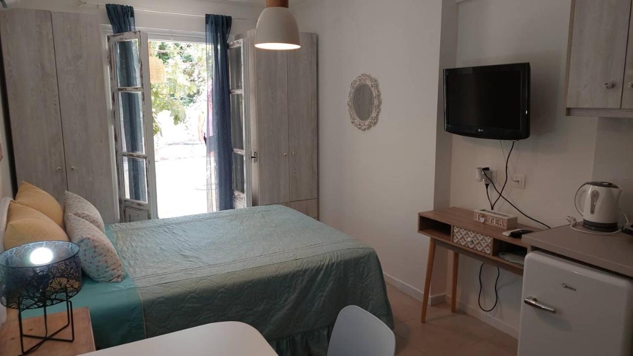 Nias Studio Apartment เปรามา ภายนอก รูปภาพ